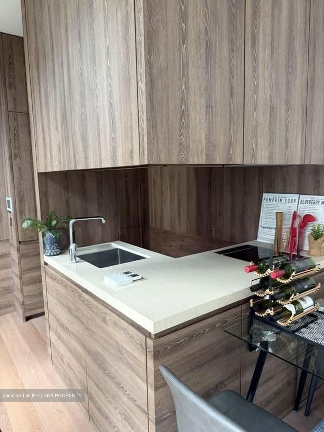 10 Evelyn (D11), Apartment #587158141